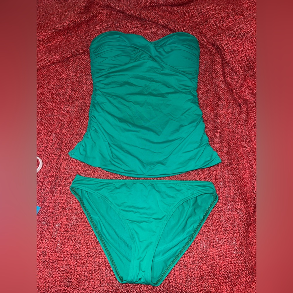 Tommy Bahama